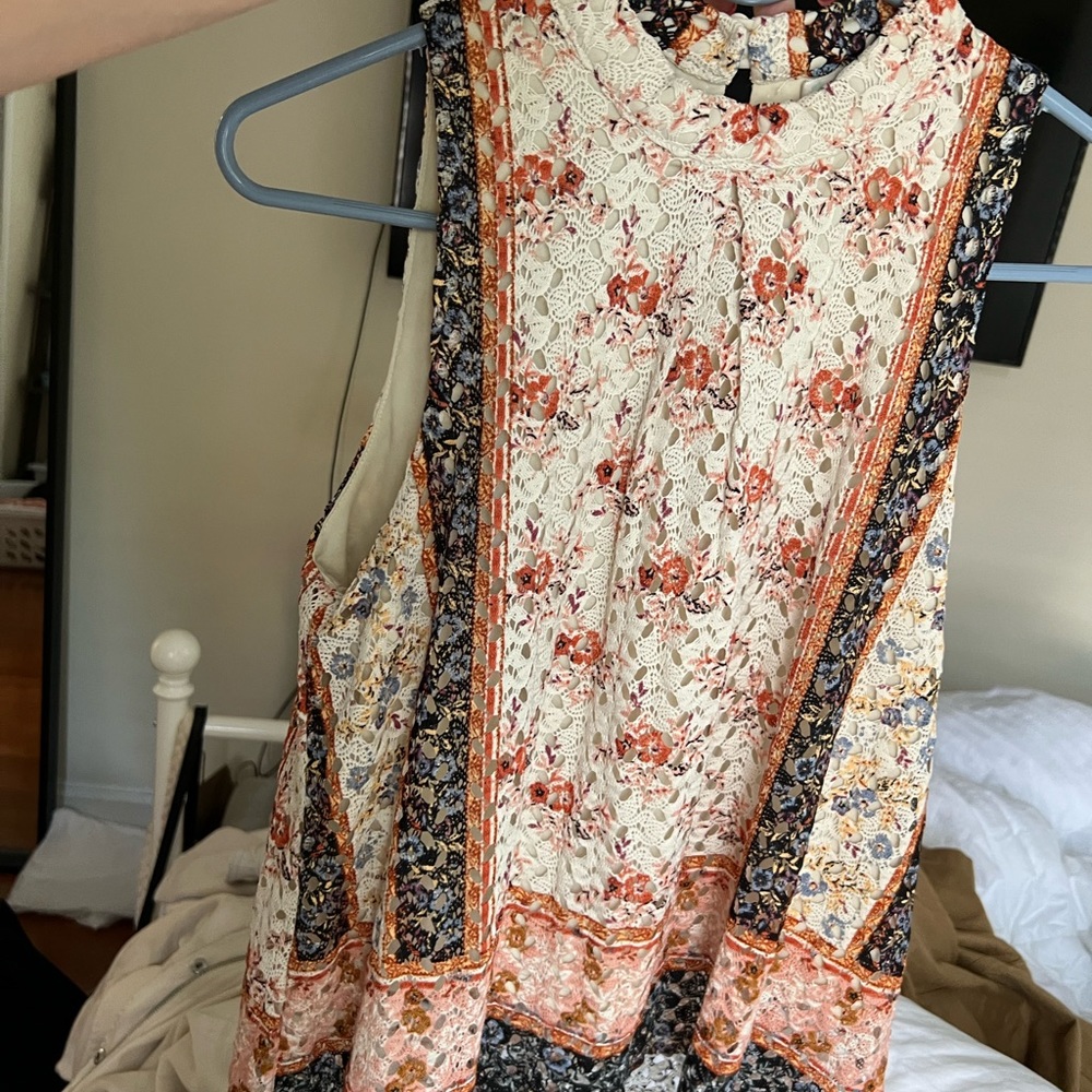 Lace Sleeveless Top